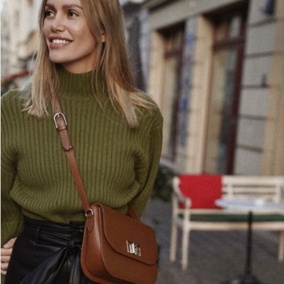 NWT! NEW! Furla Signature Furla 1927 Shoulder Bag -Sand - Picture 13 of 14